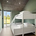 4 Bedroom Stunning In Holiday home *
