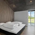4 Bedroom Stunning In Holiday home *