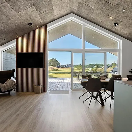 Stunning Home In Saeby With Sauna Σπίτι διακοπών